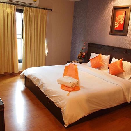 Hotel Lanna House Chiang Mai Habitación foto